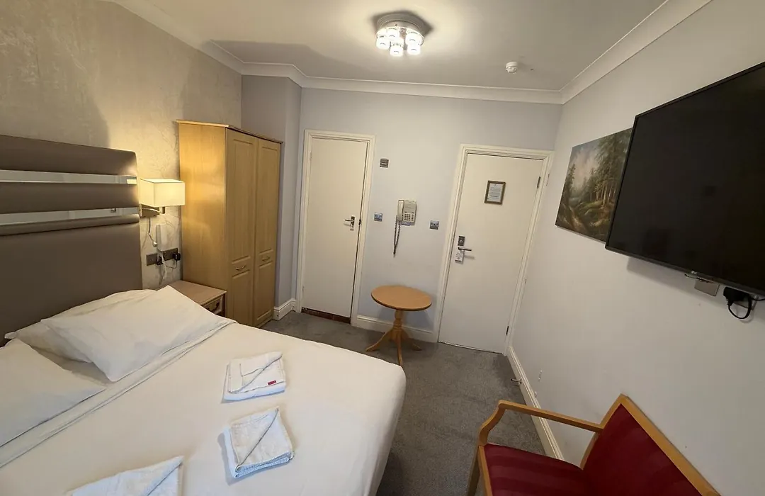 Kingswaypark Hotel At Park Avenue-1